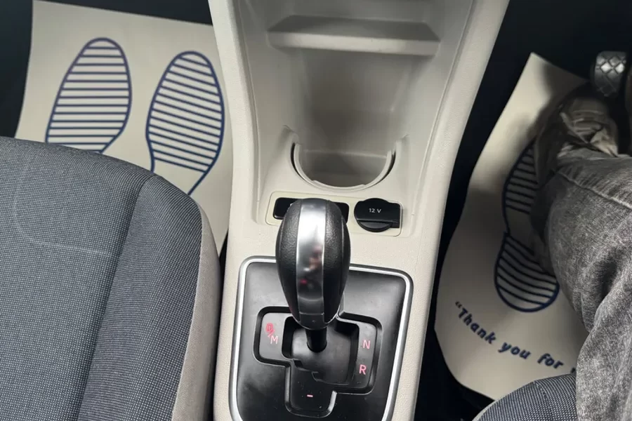 Volkswagen UP 1L Automatic12