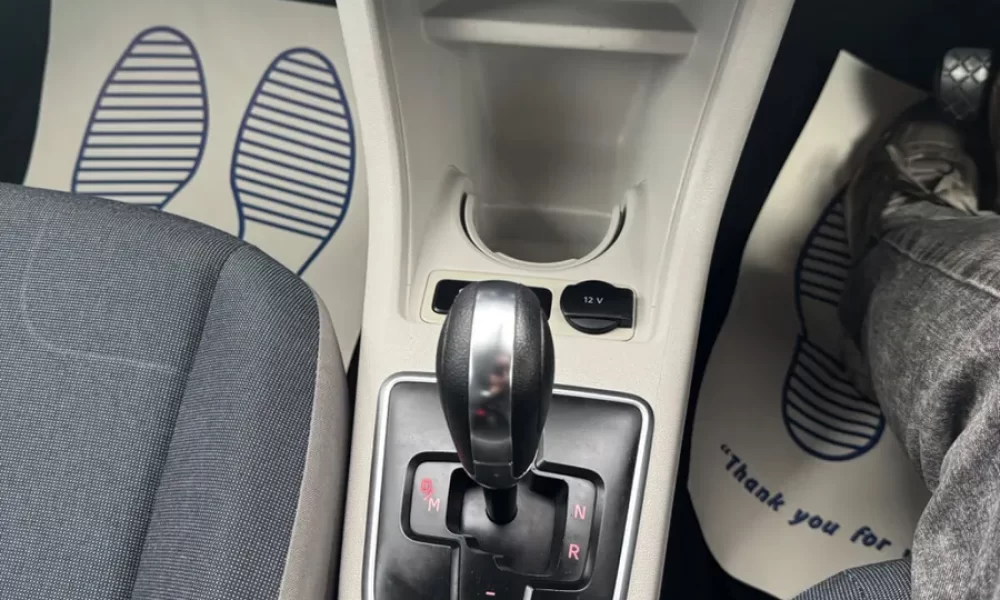 Volkswagen UP 1L Automatic12