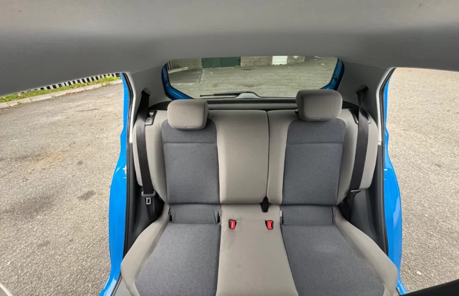 Volkswagen UP 1L Automatic13