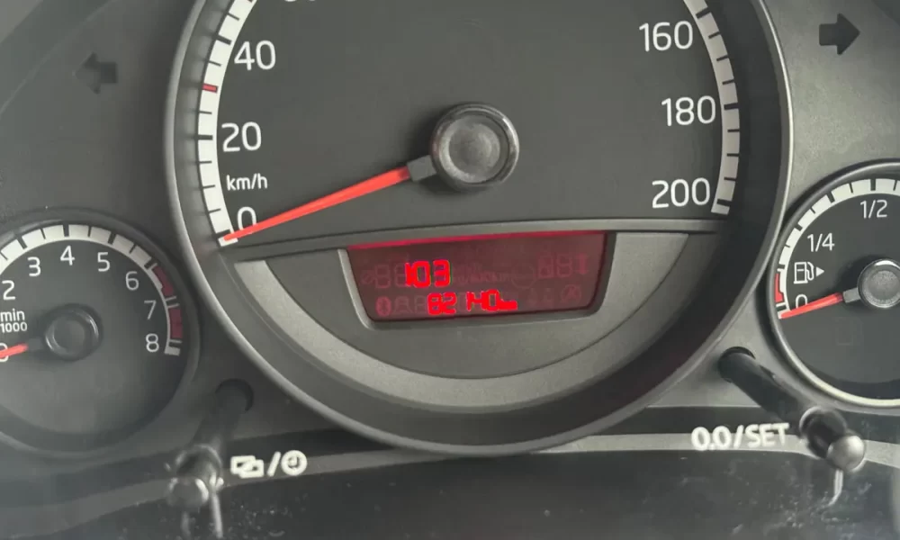 Volkswagen UP 1L Automatic14